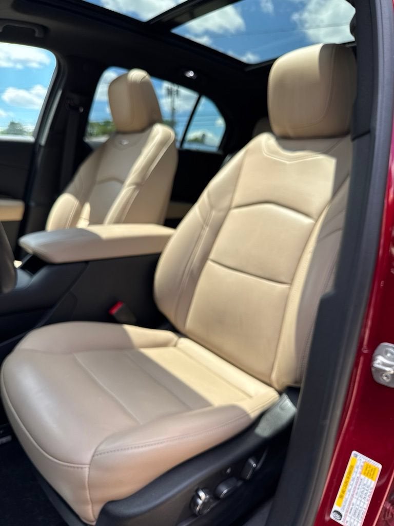 2024 Cadillac XT4 Premium Luxury