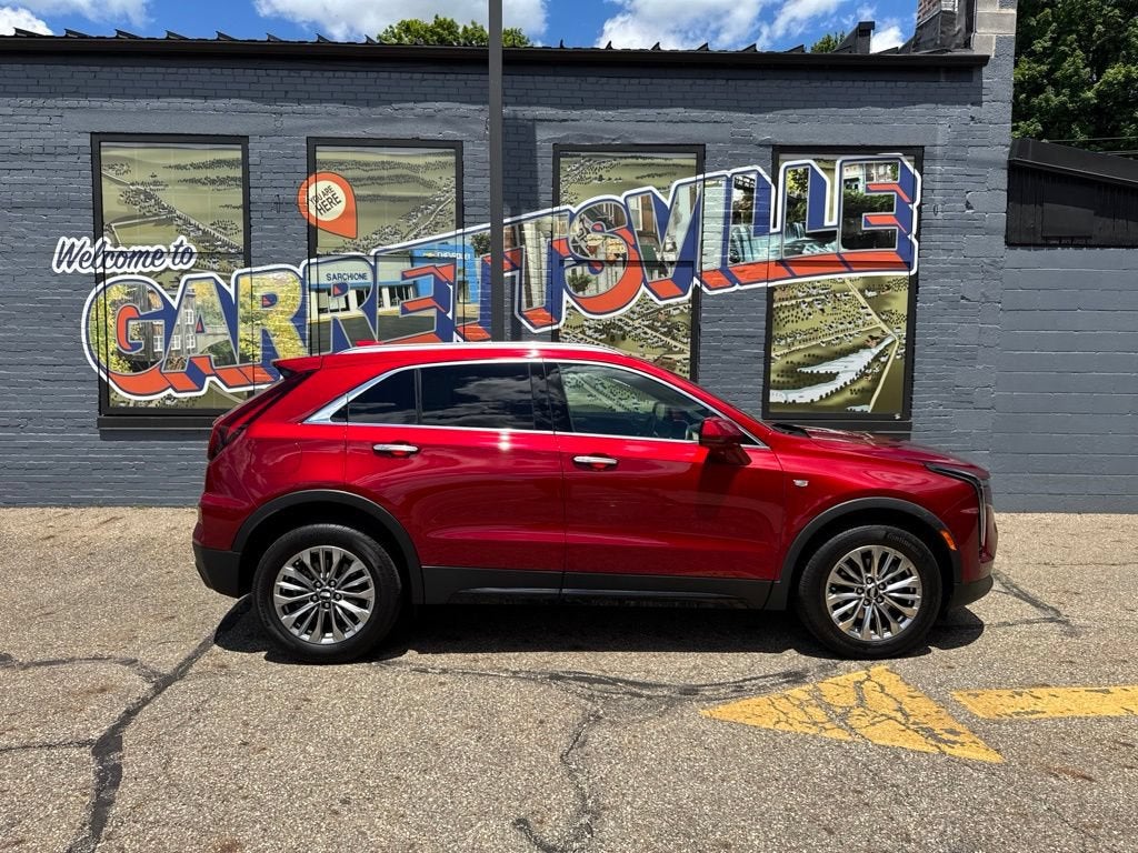 2024 Cadillac XT4 Premium Luxury