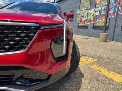 2024 Cadillac XT4 Premium Luxury