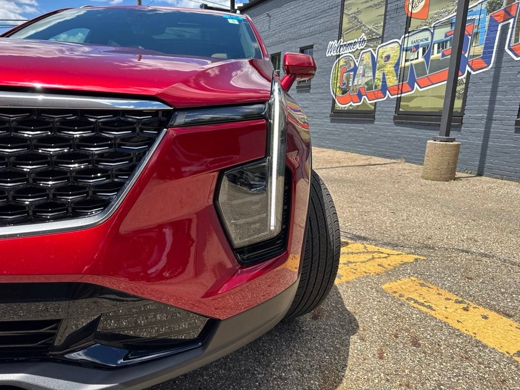 2024 Cadillac XT4 Premium Luxury