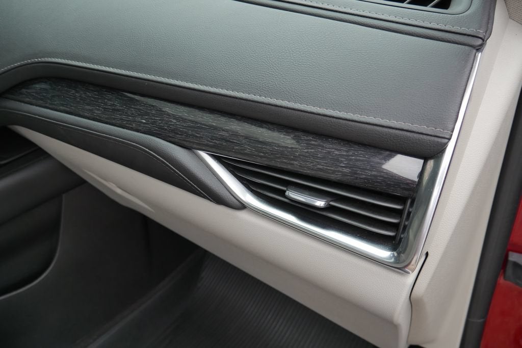2021 Cadillac XT4 AWD Premium Luxury