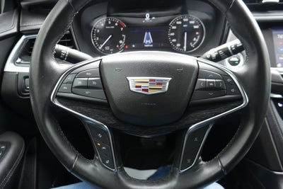2022 Cadillac XT5 Premium Luxury