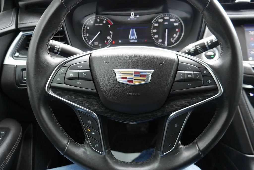 2022 Cadillac XT5 Premium Luxury