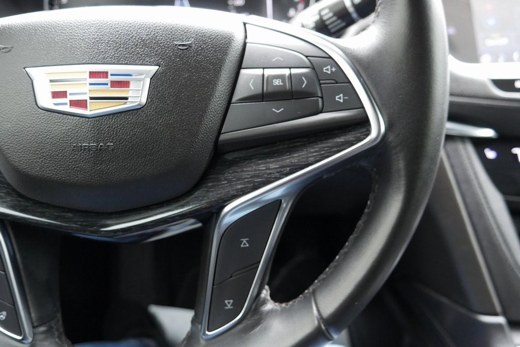 2022 Cadillac XT5 Premium Luxury