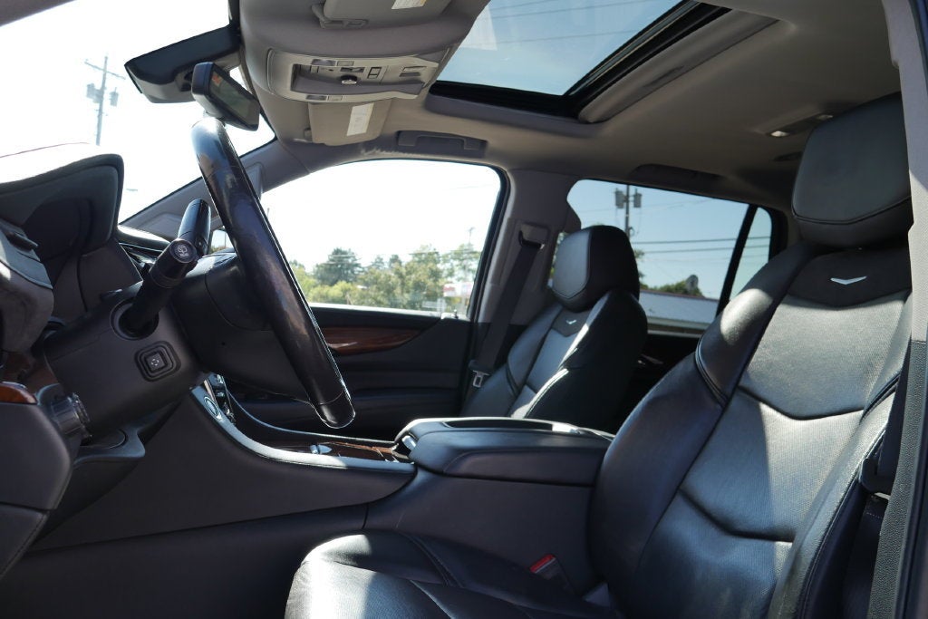 2020 Cadillac Escalade Luxury