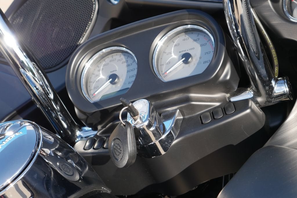 2023 HARLEY-DAV FLTRX Base