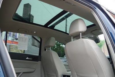 2023 Volkswagen Atlas 3.6L V6 SEL R-Line Black