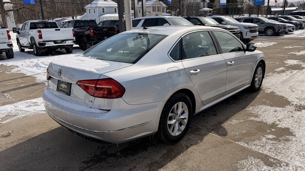 2016 Volkswagen Passat 1.8T S