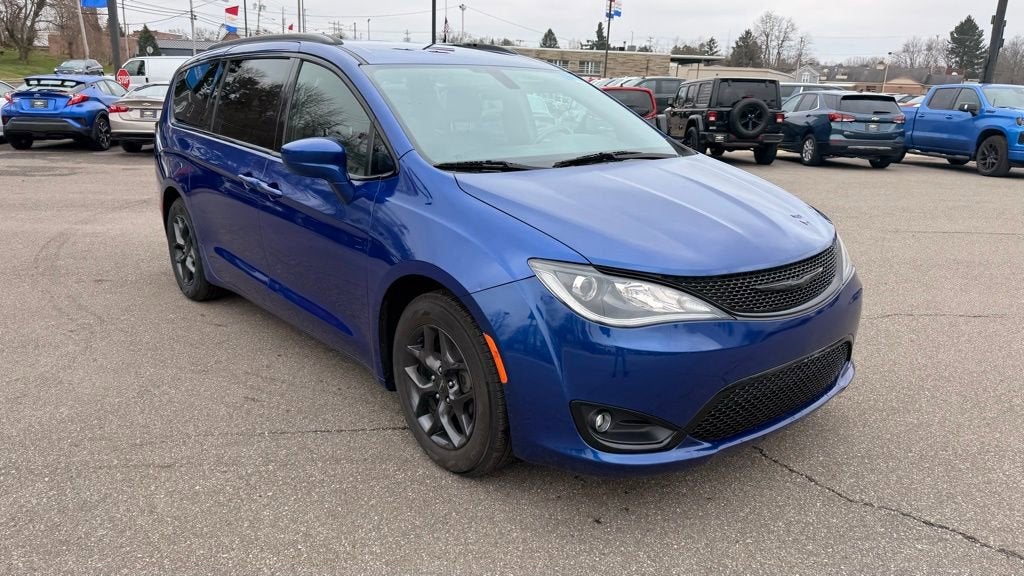 2019 Chrysler Pacifica Touring L Plus