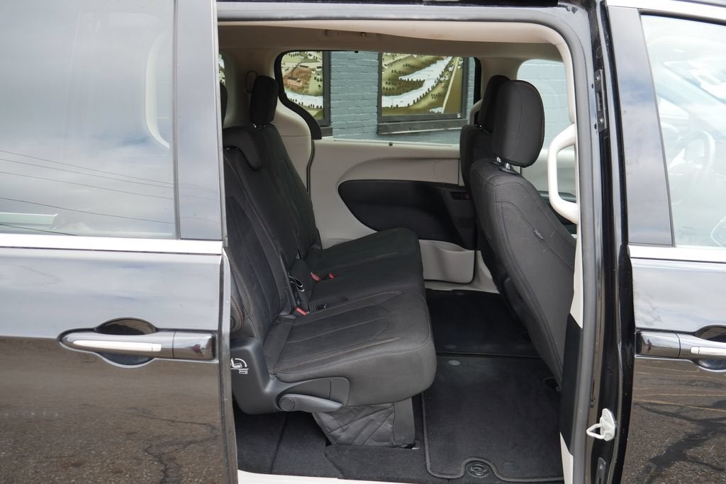 2018 Chrysler Pacifica Touring Plus