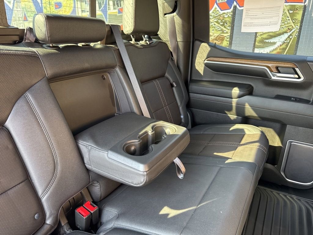 2022 Chevrolet Silverado 1500 High Country