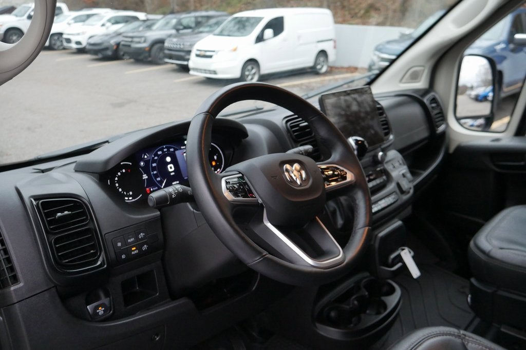 2022 RAM ProMaster Window Van Base