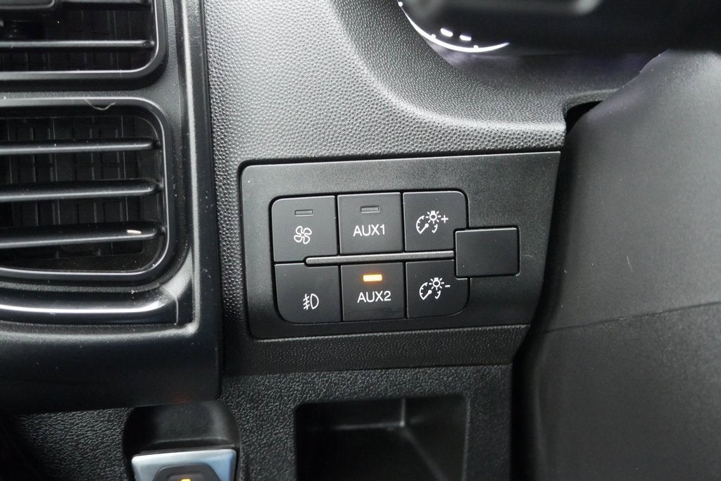 2022 RAM ProMaster Window Van Base