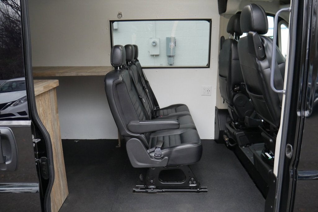 2022 RAM ProMaster Window Van Base