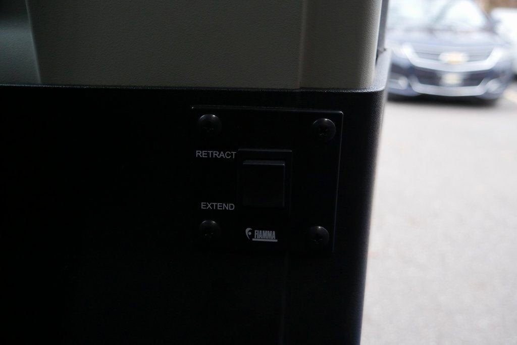 2022 RAM ProMaster Window Van Base