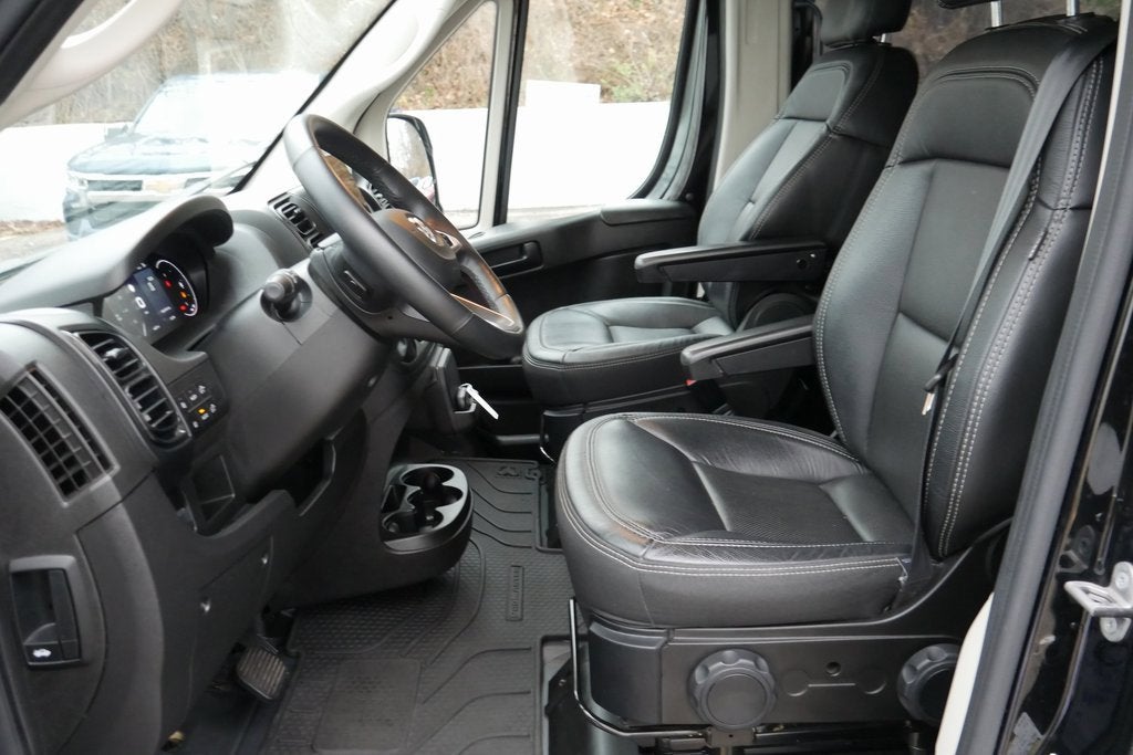 2022 RAM ProMaster Window Van Base