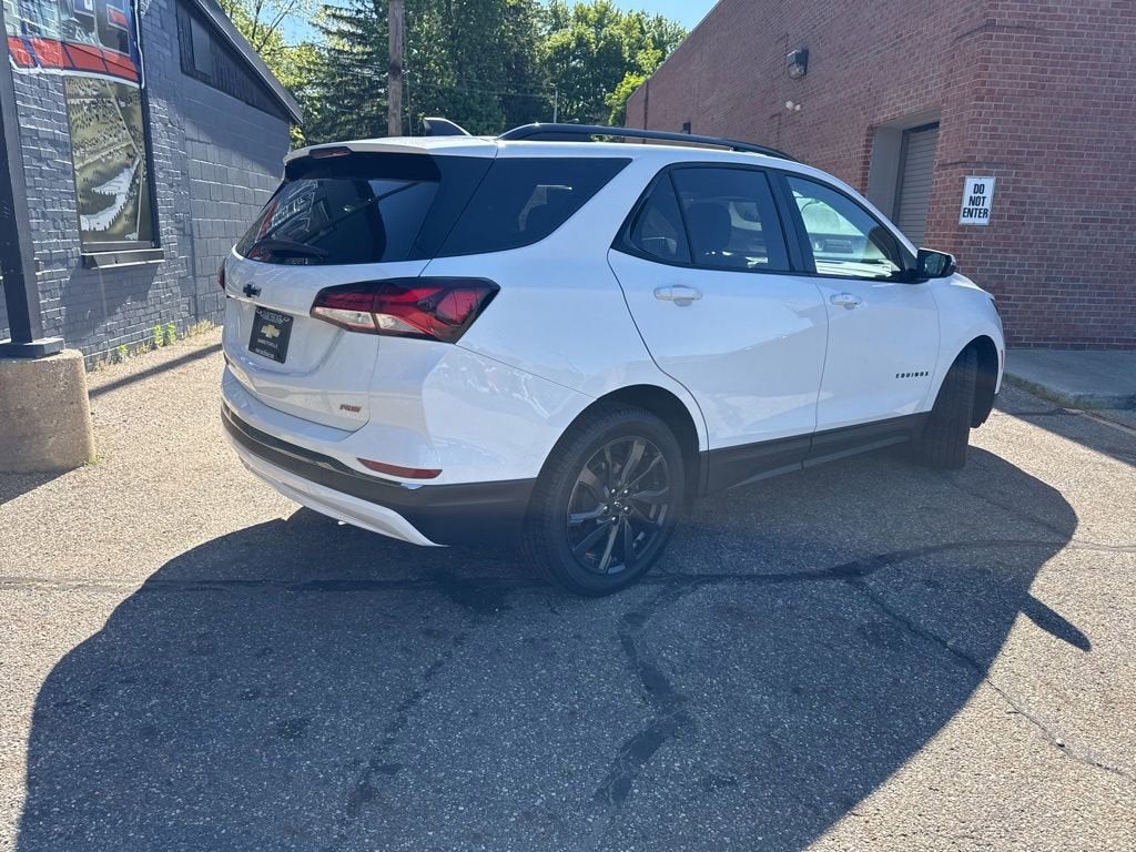 2023 Chevrolet Equinox RS