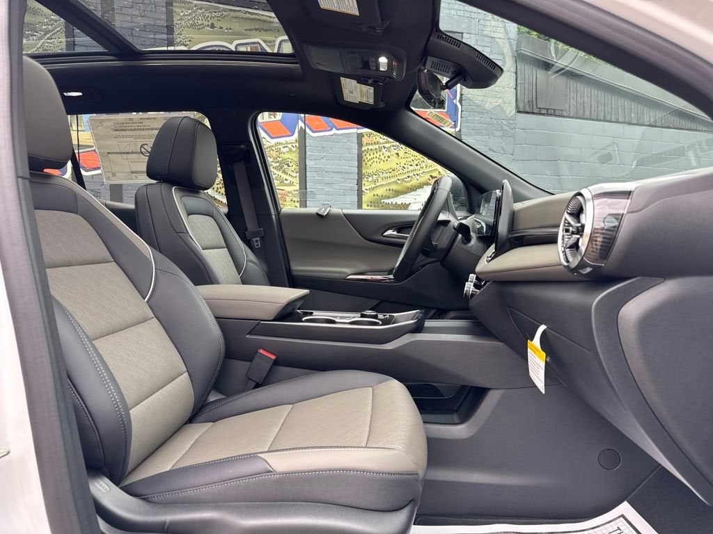 2027 Chevrolet Equinox AWD LT