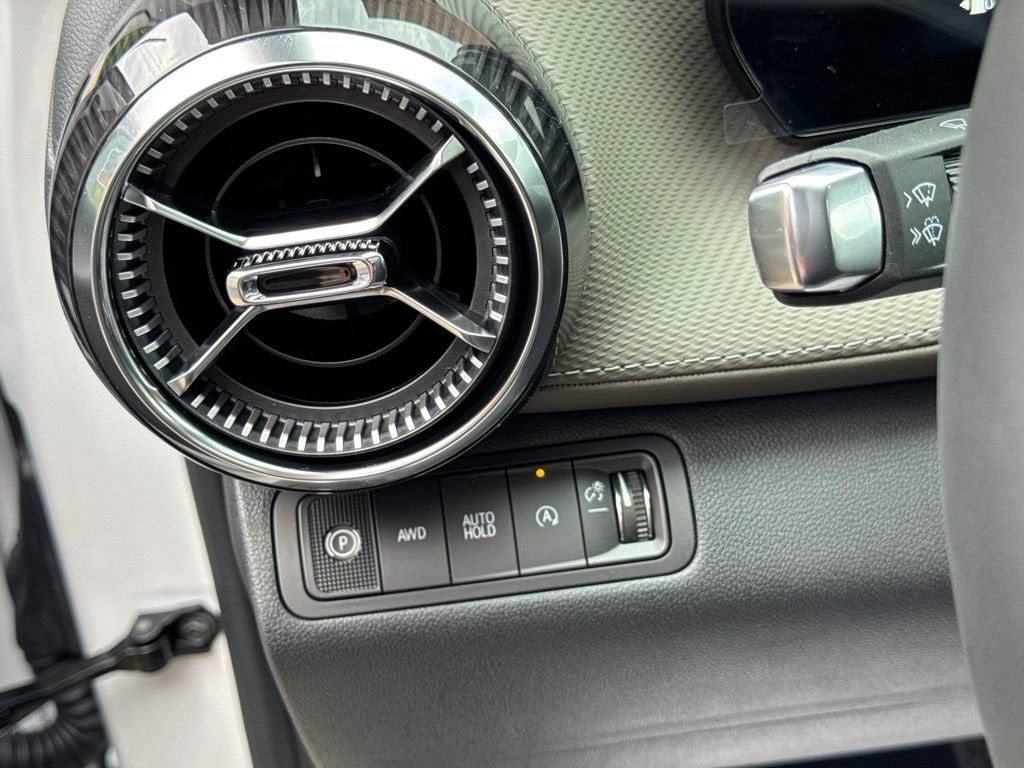 2027 Chevrolet Equinox AWD LT