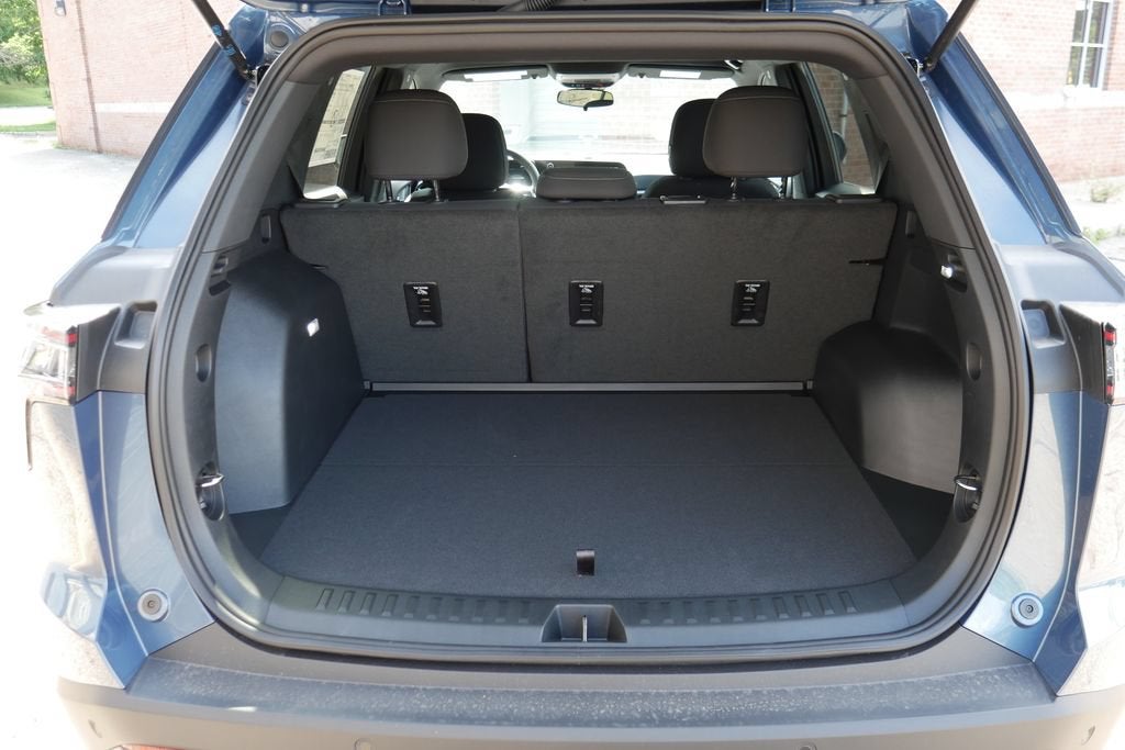 2027 Chevrolet Equinox LT - Photo 7