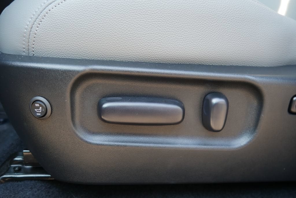 2022 Toyota Tacoma 4WD SR