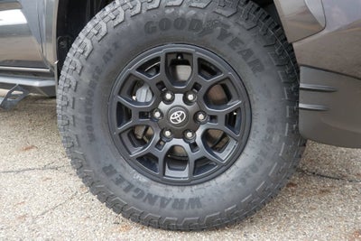 2022 Toyota Tacoma 4WD SR