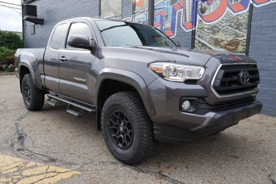 2022 Toyota Tacoma 4WD SR