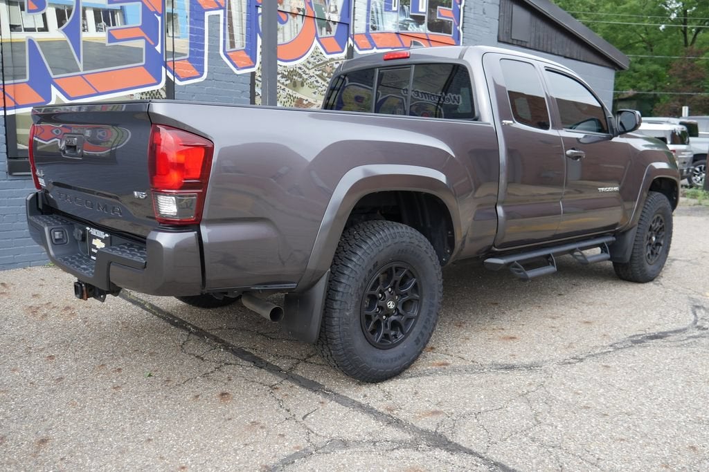 2022 Toyota Tacoma 4WD SR