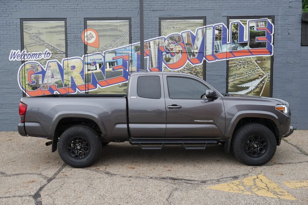 2022 Toyota Tacoma 4WD SR