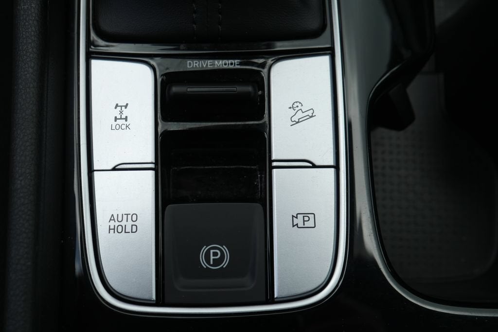 2023 Hyundai Santa Cruz SEL Premium