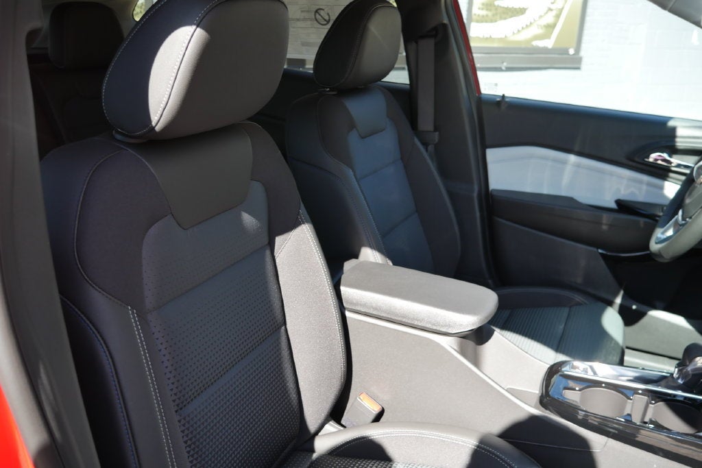 2026 Chevrolet Trax LT - Photo 10