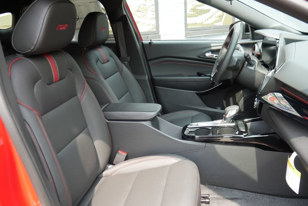 2026 Chevrolet Trax RS - Photo 8