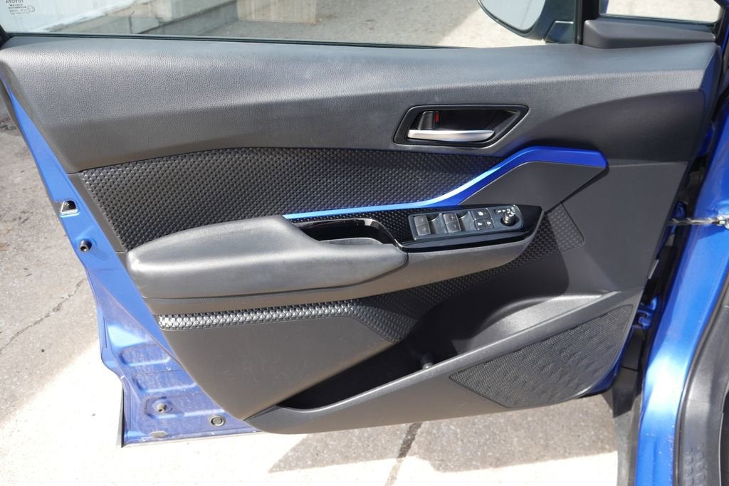 2021 Toyota C-HR LE