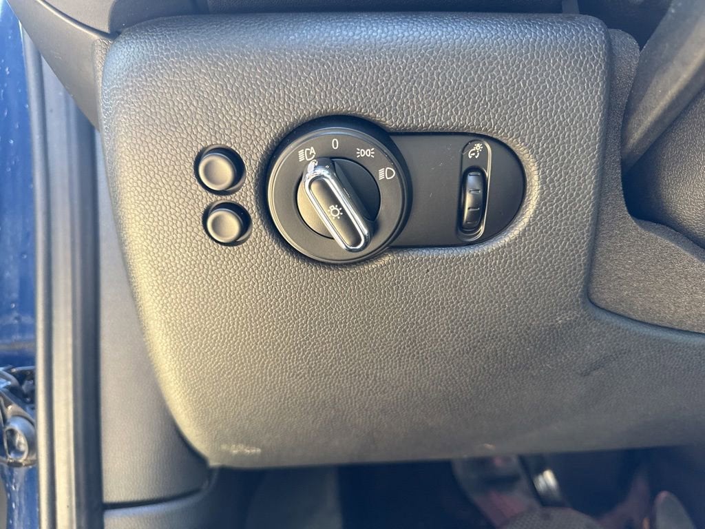 2016 MINI Cooper Hardtop 4 Door Base