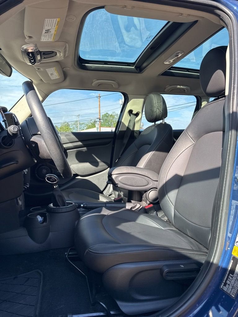 2016 MINI Cooper Hardtop 4 Door Base