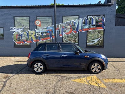 2016 MINI Cooper Hardtop 4 Door Base