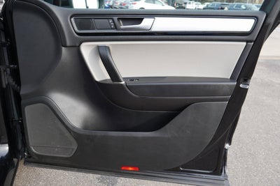 2017 Volkswagen Touareg Wolfsburg Edition